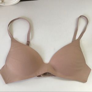 VS T Shirt Bra